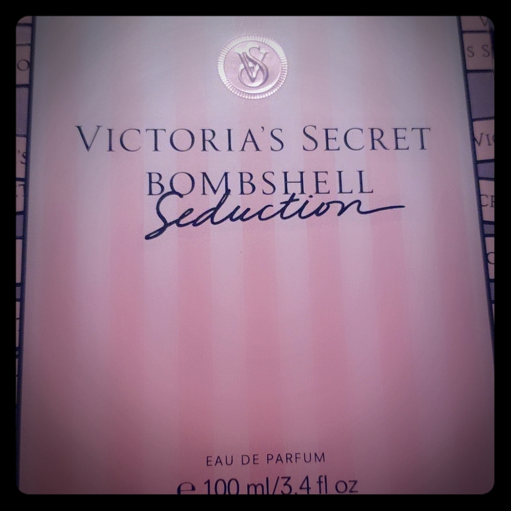 Bomboshell seduction